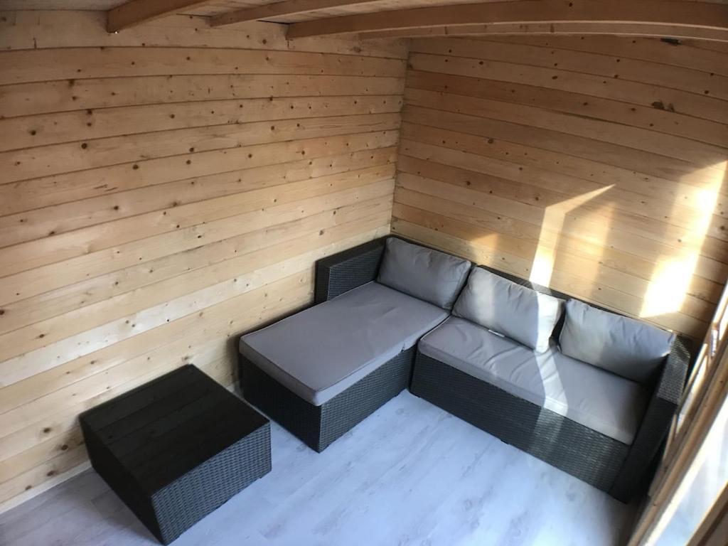 Large 5 Bed House In Scarborough Near The Beach, Large Garden & Hot Tub エクステリア 写真